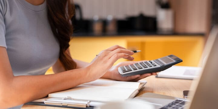 Borrow a Payday Loan in Canada online