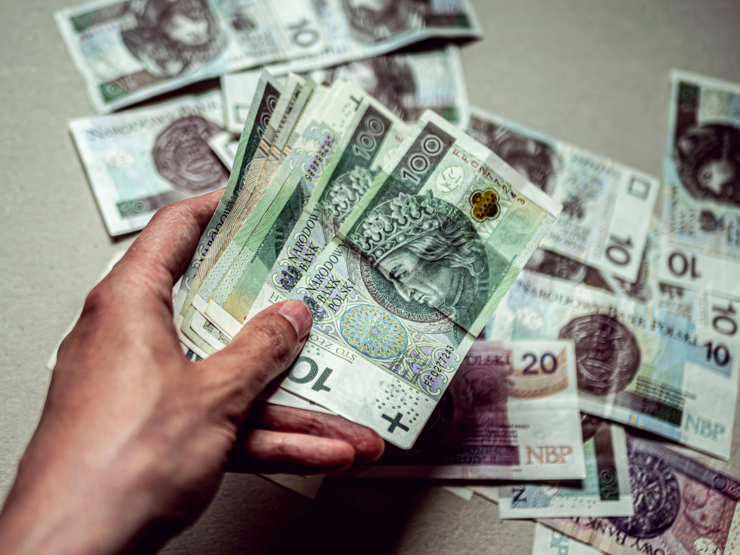 Emergency Cash Solutions online in Canada