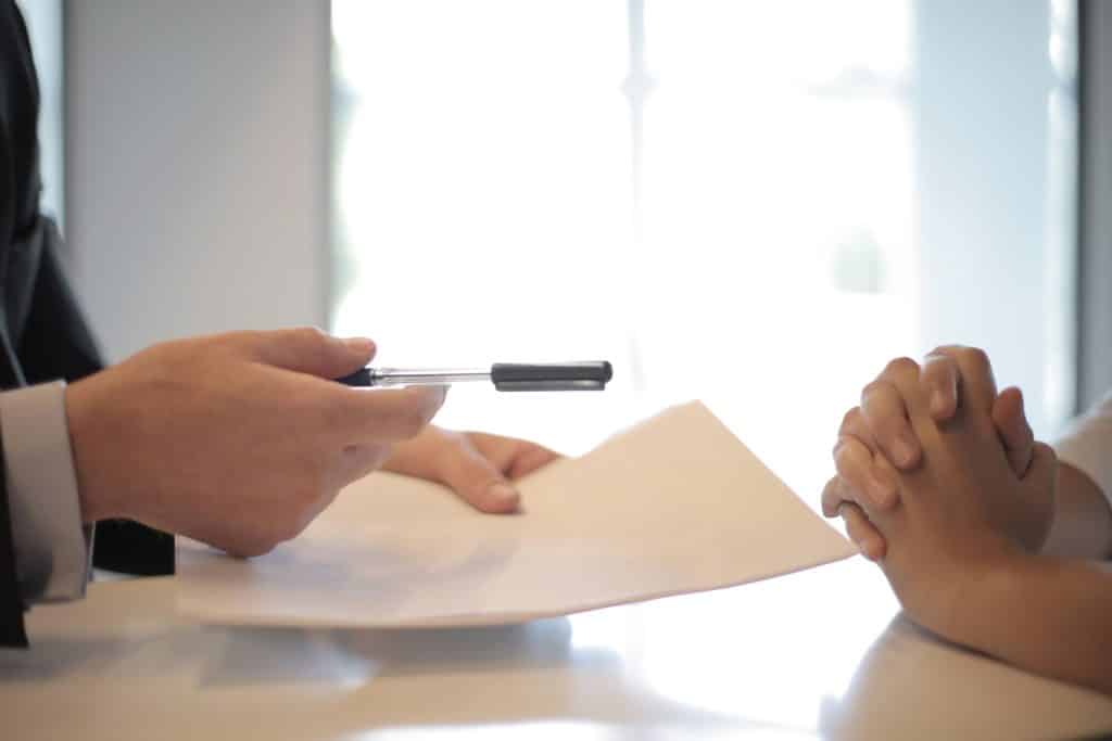 Lender Payday Loans vs Loan Brokers